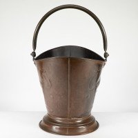 Arts & Crafts Copper Coal Bucket with Floral Decoration & Chocolate Patina - Thumbnail 9