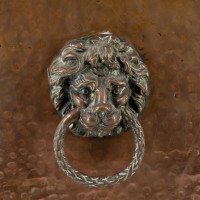 John Pearson attri. Arts & Crafts copper coal bucket with floral decoration - Thumbnail 11