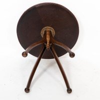 Lambs of Manchester attr. A fine Aesthetic Movement walnut circular wine table - Thumbnail 11