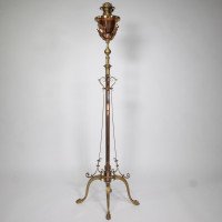 W. A. S. Benson. An Arts & Crafts Copper and Brass Telescopic Standard Oil Lamp - Thumbnail 3