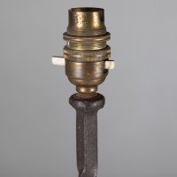 Arts & Crafts Pair of Hand Wrought and Twisted Iron Table Lamps (c.1900) - Thumbnail 8