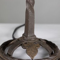 Arts & Crafts Pair of Hand Wrought and Twisted Iron Table Lamps (c.1900) - Thumbnail 12