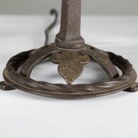 Arts & Crafts Pair of Hand Wrought and Twisted Iron Table Lamps (c.1900) - Thumbnail 13