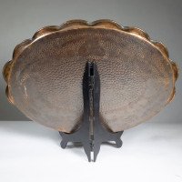 Arts & Crafts, c.1910 Copper Tray with Floral Decoration and Folded Wavy Edge - Thumbnail 9