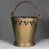 An Arts & Crafts Brass Champagne Bucket with Pierced Voysey Style Heart Decor - Thumbnail 2