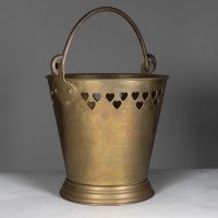 An Arts & Crafts Brass Champagne Bucket with Pierced Voysey Style Heart Decor - Thumbnail 3