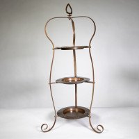 An Arts & Crafts Copper Cake Stand with Three Matching Copper Plates - Thumbnail 3