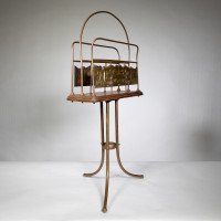 Townshends. Birmingham Brassfounders. An Arts & Crafts Revolving Tripod Magazine Rack - Thumbnail 4