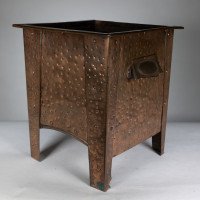 Arts & Crafts Glasgow School Copper Coal Box with Floral Decoration - Thumbnail 6