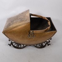 Dr. C. Dresser, attributed. For Benham & Froud a Brass & Wrought Iron Coal Box - Thumbnail 3