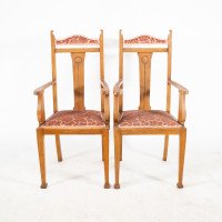 Wylie & Lochhead Glasgow. A Set of Six Arts & Crafts Oak Dining Chairs - Thumbnail 2