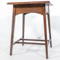 Liberty & Co., attributed. A Good Quality Well Designed Arts & Crafts Oak Side Table - Thumbnail 10