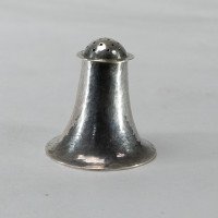 Guild of Handicraft Arts & Crafts Silver Pepper Pot with Flaring Base - Thumbnail 3
