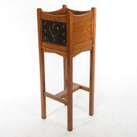 Shapland & Petter. An Arts & Crafts Oak Planter with Copper Heart Shaped Panels - Thumbnail 6