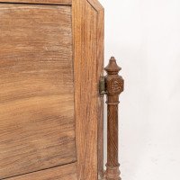 A. W. N. Pugin. An Important Dressing Table Mirror with Carved Spiral Stretcher - Thumbnail 15