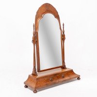 Well-Crafted Walnut Dressing Table Mirror In the style of Sir Robert Lorimer