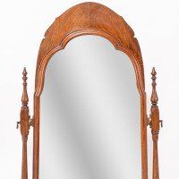 Well-Crafted Walnut Dressing Table Mirror In the style of Sir Robert Lorimer - Thumbnail 6