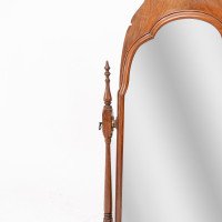 Well-Crafted Walnut Dressing Table Mirror In the style of Sir Robert Lorimer - Thumbnail 8