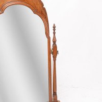 Well-Crafted Walnut Dressing Table Mirror In the style of Sir Robert Lorimer - Thumbnail 9