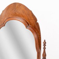 Well-Crafted Walnut Dressing Table Mirror In the style of Sir Robert Lorimer - Thumbnail 7