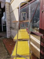 Stylish Mid Century Chrome on Steel Shop Shelving with Braced Back Supports - Thumbnail 8