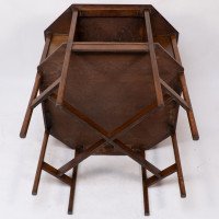 Ambrose Heal's attri. An Arts & Crafts Oak octagonal book table with eight legs - Thumbnail 18