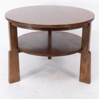 Gordon Russell. A gunstock figured walnut coffee table on gunstock shaped legs - Thumbnail 5