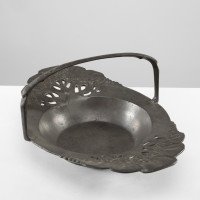 Urania. Art Nouveau Pewter Fruit Bowl with a Loop Handle Floral Decoration - Thumbnail 2