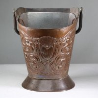 Townshend's Birmingham (stamped). Impressive Arts & Crafts Copper Coal Bucket - Thumbnail 2