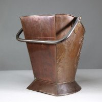 Townshend's Birmingham (stamped). An Impressive Arts & Crafts Copper Coal Bucket - Thumbnail 14