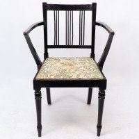 Morris & Co., attributed. An Arts & Crafts Beech Armchair with Morris Fabric Seat - Thumbnail 2