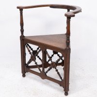 Jas Shoolbred. Aesthetic Movement Oak Corner Armchair with Stylised Turnings - Thumbnail 3