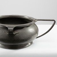 English Art Deco Hand-hammered Fruit Bowl or Centrepiece with Extending Handles - Thumbnail 9