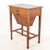 A Good Quality Glasgow-Style Arts & Crafts Oak Needlework Box - Thumbnail 3