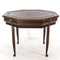 Continental Walnut Octagonal Center Table in the Manner of Henry Van Der Velde - Thumbnail 4