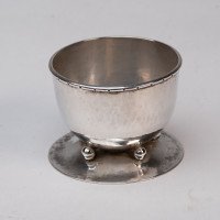 C. R. Ashbee GOH. Rare Pair of Arts & Crafts Handcrafted Hammered Silver Salts - Thumbnail 9