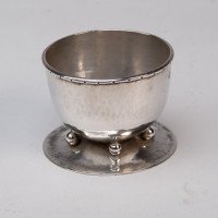 C. R. Ashbee GOH. A Rare Pair of Arts & Crafts Handcrafted Hammered Silver Salts - Thumbnail 10