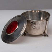 Edith Dawson. An Arts & Crafts Silver Pot with Floral Details & a Red Enamel Lid - Thumbnail 7