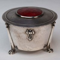 Edith Dawson. An Arts & Crafts Silver Pot with Floral Details & a Red Enamel Lid - Thumbnail 10