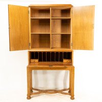 Charles Spooner Arts & Crafts Oak Secretaire Cabinet with Serpentine Stretchers - Thumbnail 13