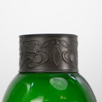 Osiris Pewter. A Pair of Art Nouveau Pewter & Green Glass Vases with Frog Decor - Thumbnail 8