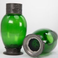 Osiris Pewter. A Pair of Art Nouveau Pewter & Green Glass Vases with Frog Decor - Thumbnail 16