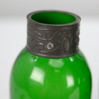 Osiris Pewter. A Pair of Art Nouveau Pewter & Green Glass Vases with Frog Decor - Thumbnail 10