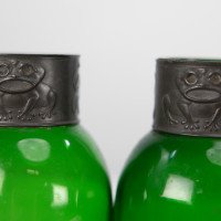 Osiris Pewter. A Pair of Art Nouveau Pewter & Green Glass Vases with Frog Decor - Thumbnail 11