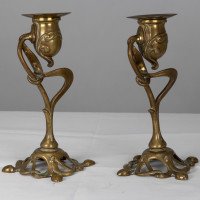A Nice Quality Pair of English Art Nouveau Candlesticks with Flowing Organic Decor - Thumbnail 2