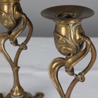 A Nice Quality Pair of English Art Nouveau Candlesticks with Flowing Organic Decor - Thumbnail 7