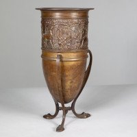 An unusual Arts & Crafts style copper vase decorated with woodland scene - Thumbnail 4