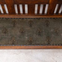 Baillie Scott, Style of. Arts & Crafts Glasgow School Oak Settle with Original Fabric - Thumbnail 12