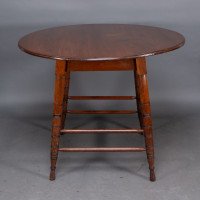 Collinson & Lock, attributed. A Walnut Centre Table with Incised Circular Details to the Legs - Thumbnail 8