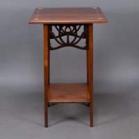 Liberty & Co. Attributed, Arts & Crafts Mahogany Occasional Table with Mother-Of-Pearl Inlays - Thumbnail 4